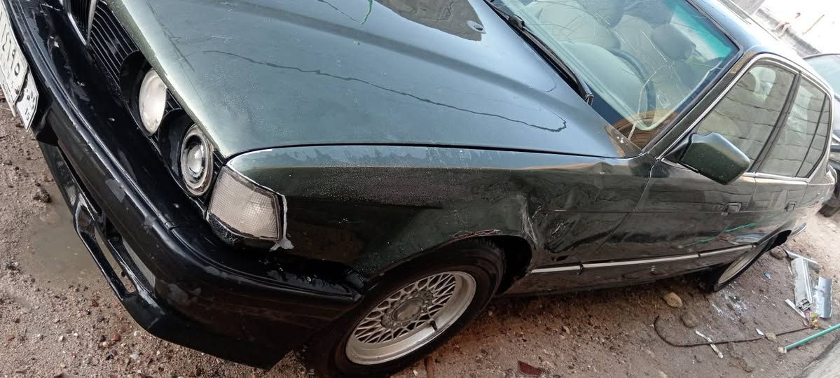 السلام عليكم بيأم ٧٣٥ مديل ٩٣ مكينه مفتوح مكينه وكير وتبريد وحداديه ودواخل جديده للبيع ٣٣ وبيه مجال بصيط مكاني بصره ***********
