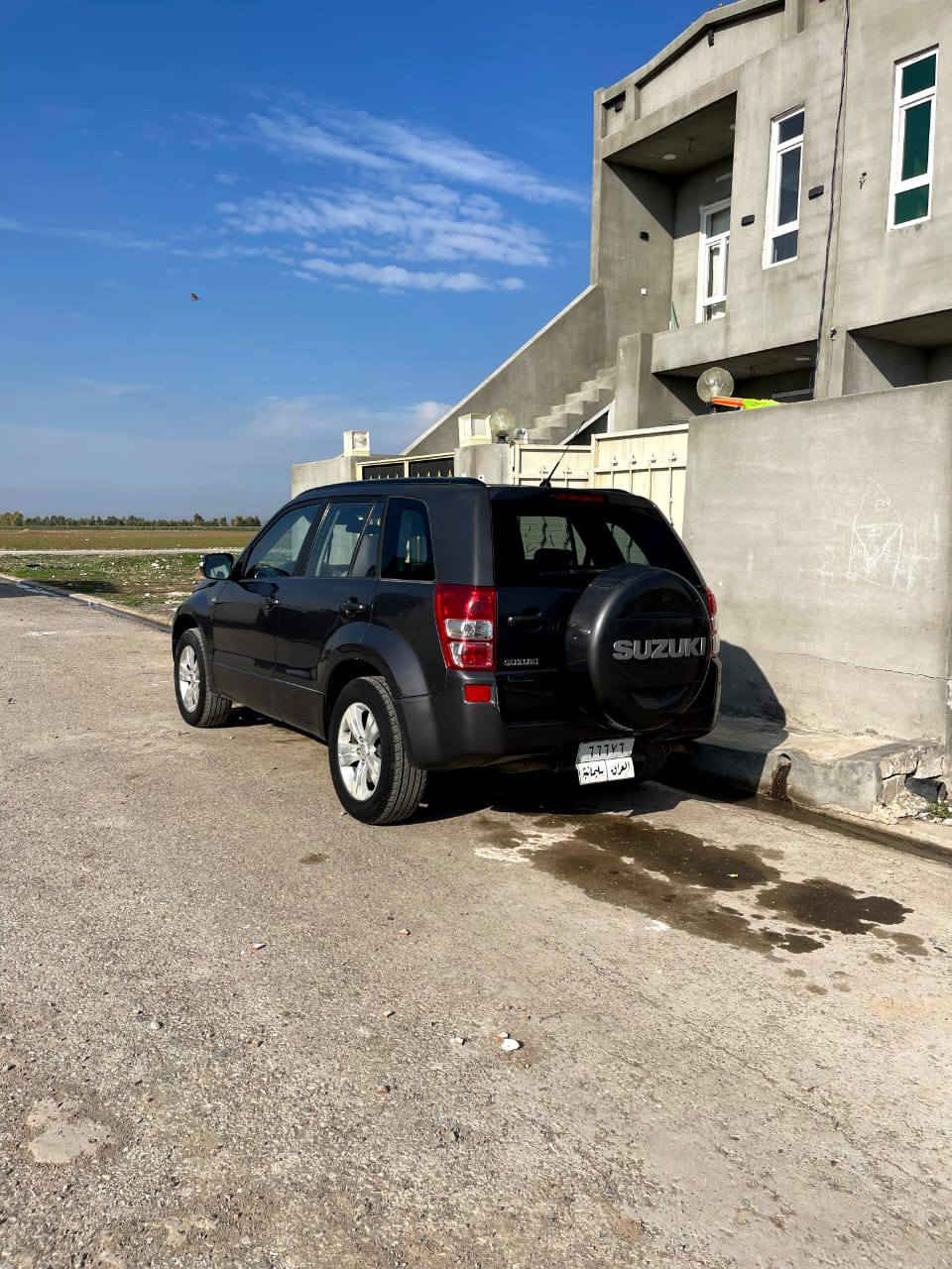 ساسوکی یابانی ئەسلی فول فول مواسەفات بۆ فرۆشتن مۆدێل 2008
‏
‏گێر تۆماتیک شەش پستن V6
‏دەبڵ ئەکسل ، سلاید ، بەسمە، دەرگا بەسمە ، شاشە گەورە ،کوشن جلد، تەبرید مەرکەزی،چوار جام کارەبای ، سوکان ڤۆلیوم، ABS, ئاوێنە کارەبای و ئیشارەت
‏
‏سەیارەکە لەسەر دەقی خۆی ماوە یەک دەستە 
‏سەیارەکە هەموو گیانی بەشەرت بێ بۆیاخ کەمێک کلبوونەوەی هەیە سەقف و بۆنید 
‏گێر و مەکینە بەشەرت بێ کرانەوە 
‏رەقەم و سەنەوی تا كۆتای 2027
‏
‏نرخەکەشی داوای { 90 }گەلای لێ دەکەین و تۆزێک مەجال 
‏تکایە گەر کڕیارنی بێزارمان مەکە 
‏ژمارەی خاوەنی موبایل  ***********
‏                    واتسئاپ
‏
‏ أربيل, العراق
