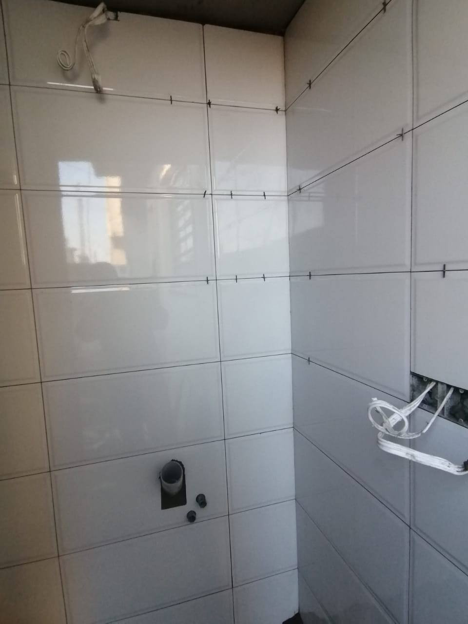 السلام عليكم اسطه سيراميك متفرق حالين ابسعر مناسب شغل شرط رقم واحد رقم الهاتف *********** كورك *********** اسيا
