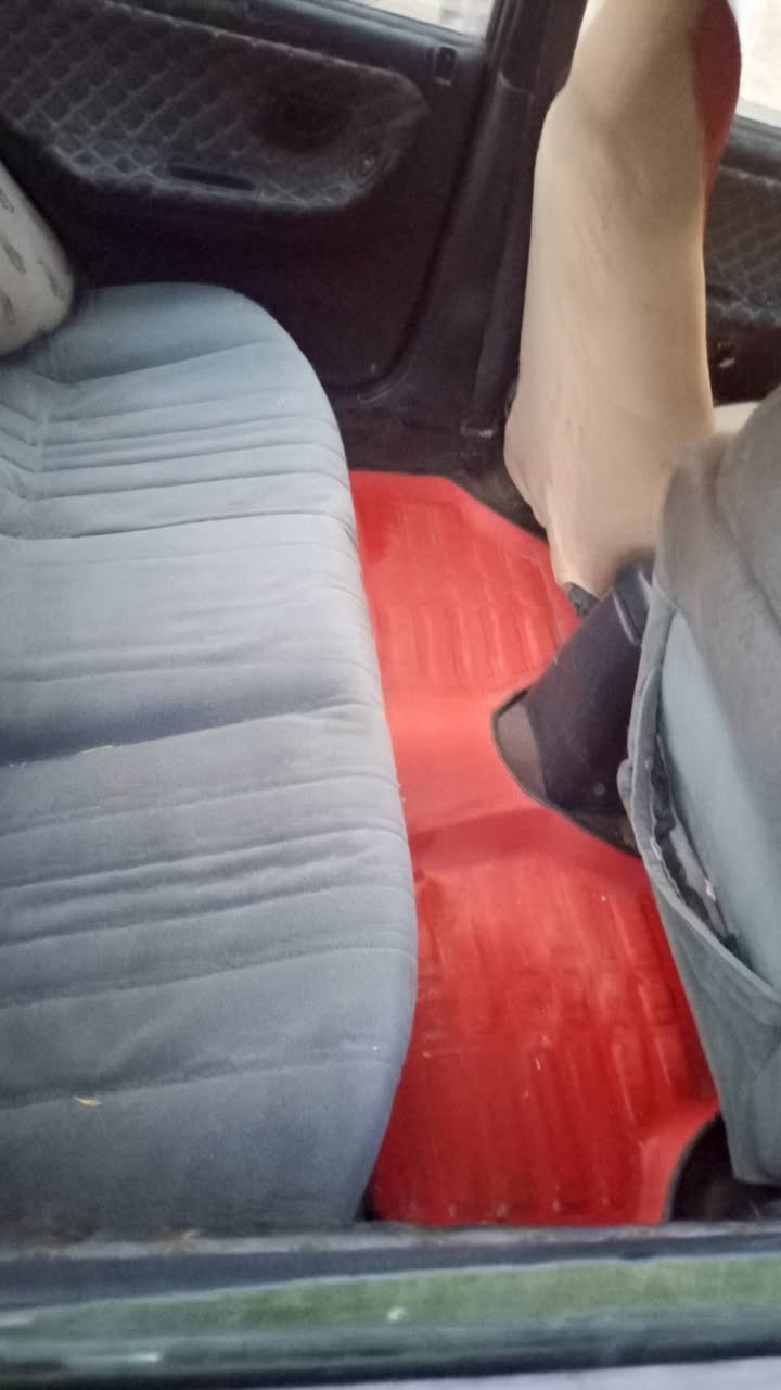 السلام عليكم جميعاً سوناتا سودة للبيع موديل 95 
ديالى قضاء الخالص قريه السنديه 
الشراي يتصل ***********
