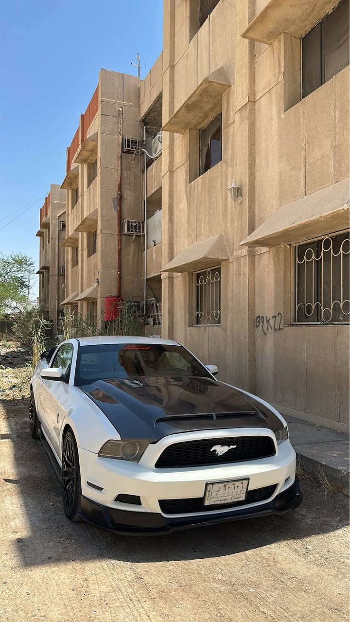 2013 v6 حادثه ٣ قطع فقط تبريد مكينه كير جاهزات البدي نضيف وعلئ ايدي سياره مكاني البصره سعر 80  *********** البصرة, العراق
