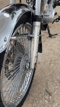 سلام عليكم دراجه للبيع تايكر 5 كير موديل 24 أوراق بغداد مكفولة كفاله عامه من كلشي الدراجه خير من الله ما متعوبه المكان واسط العزيزيه الاستفسار ***********
