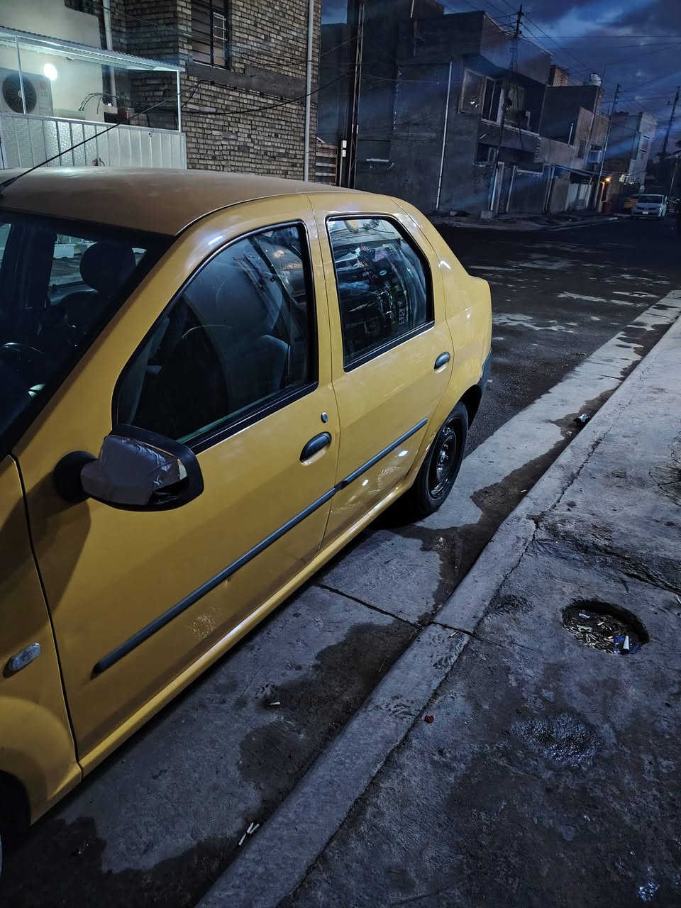 السلام عليكم رينو لوكان ٢٠١٣ باور استيرن بلادي جام كهرباء تبريد ثلج
سياره عليهه ادامه كامله بيه قطعتين بنيد وجاملغ ومرجعهن بلاديات داخل جديد بلادي السعر ٥٣ ورقه وبيه مجال العنوان بغداد حي العامل للاستفسار هذا الرقم ***********
