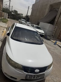كيا سيراتو موديل 2013 خليجي مكفوله من ضرور  يوجد بارد قليل كير او مكين...