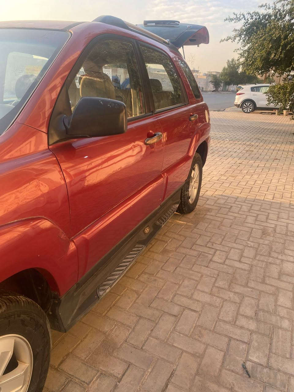 سبورتج 2009 خليجي بدون حادث أو صبغ باستثناء طخة بسيطة يم الرقم الخلفي 
محرك 2000
رقم بغداد  
السعر 115 مكاني بغداد الدورة
***********
