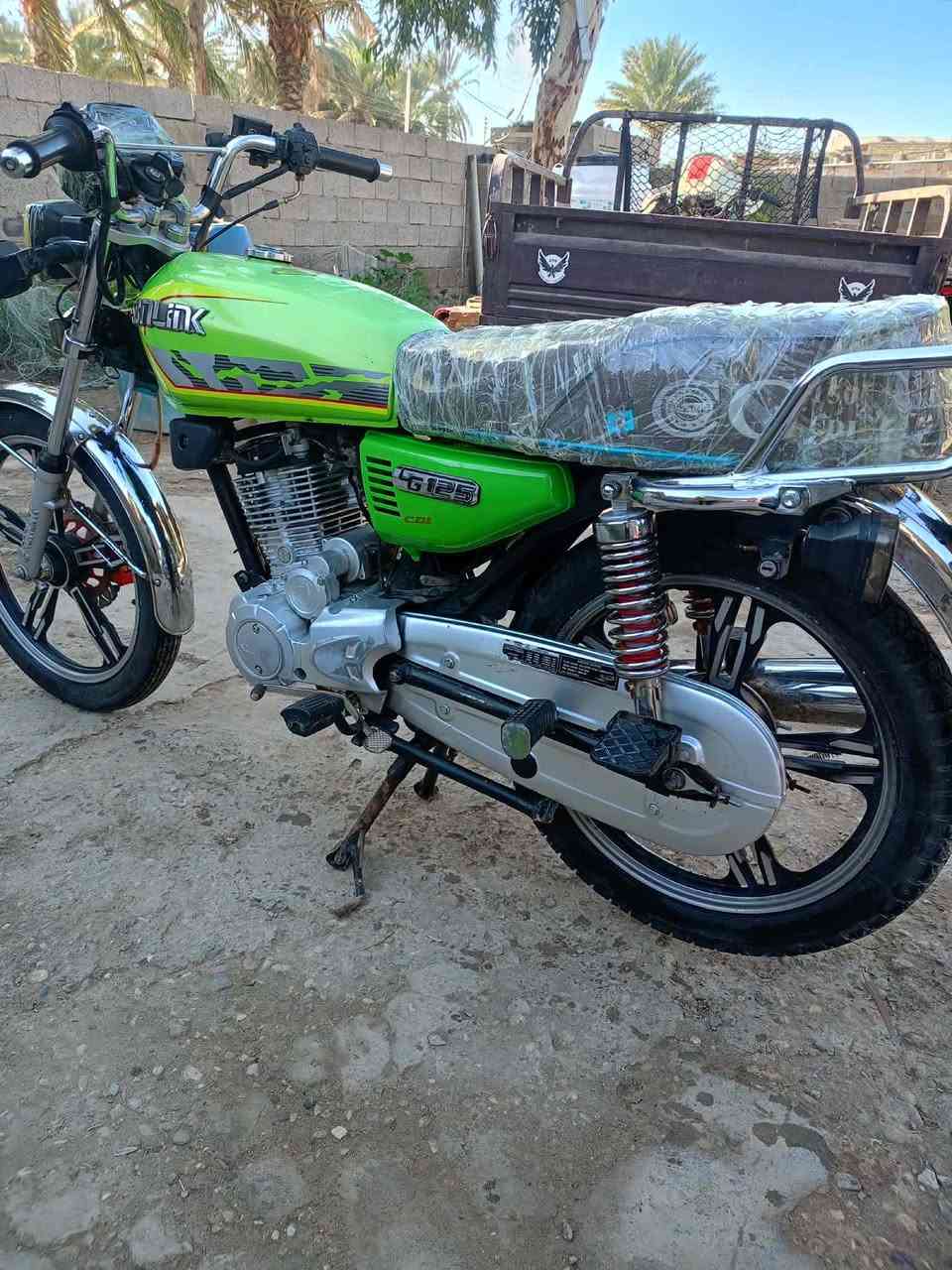 السلام عليكم دراجه سافان موديل 2023 اوراق للبيع او مراوس ب تايكر اربعه كير  مكان واسط دبوني السعر 600وبيه مجال  اتصال***********
