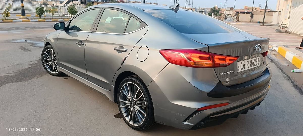 سلام عليكم اخوان
هونداي النترا موديل 2017 #سبورت #رياضيه
#وارد امريكي
سياره داخله كلين بدون حادث
هنا بلعراق صار بيه قطعتين بنيد مبدل وجاملغ مصبوغ بدون دواخل 
رقم بصره دولي#بسمي سنويه ل2031 تحويل ثاني يوم 
مواصفات السيارة
# محرك 1600 تيربو
# كير عادي 7 نمر
#ويل 18 رياضي
#كشنات جلد وحضن رياضي
مختوم  بعلامه ال sport
#تحكمات استيرن جهتين
#اشاير بلمري بك لايت لد
#لايت زنون اوتو بلاد
#بصمه تشغيل وبصمه أبواب
#شاشه وكامره دواره
#تدفئه كشنات الأمامي
#كزوز رياضي
#دركه استيرن حرف D رياضي
#كيجات رياضي
#داخل اسود مطعم كاربون
#سياره جديده ماشيه 69mil
# تبريد ثلج ❄️ تدفئه حداديه جديده
#السعر 113 وبيه مجال
#مكاني ناصريه ***********
