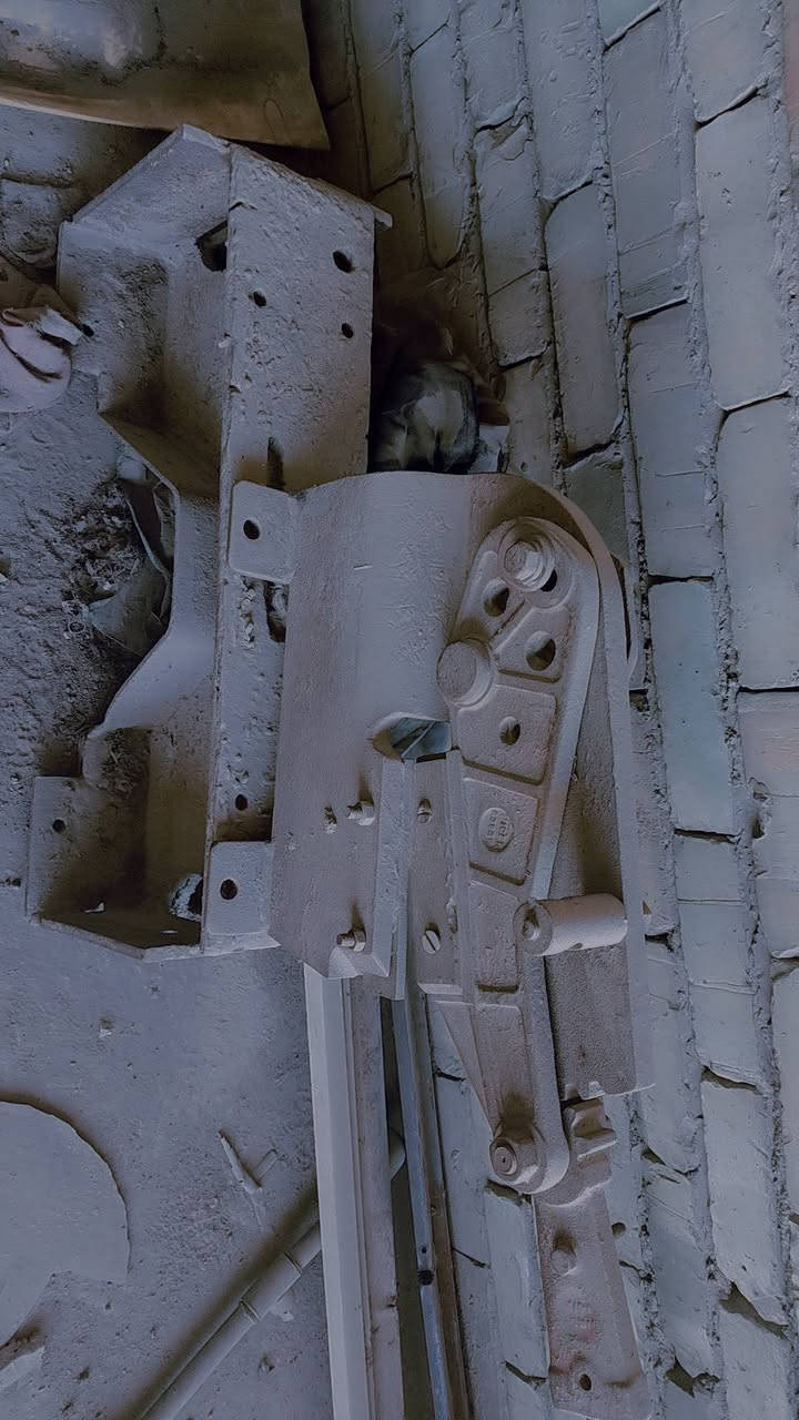 ل بيع مقص شيش تسليح حجم كبير  تواصل عله وتساب ***********
