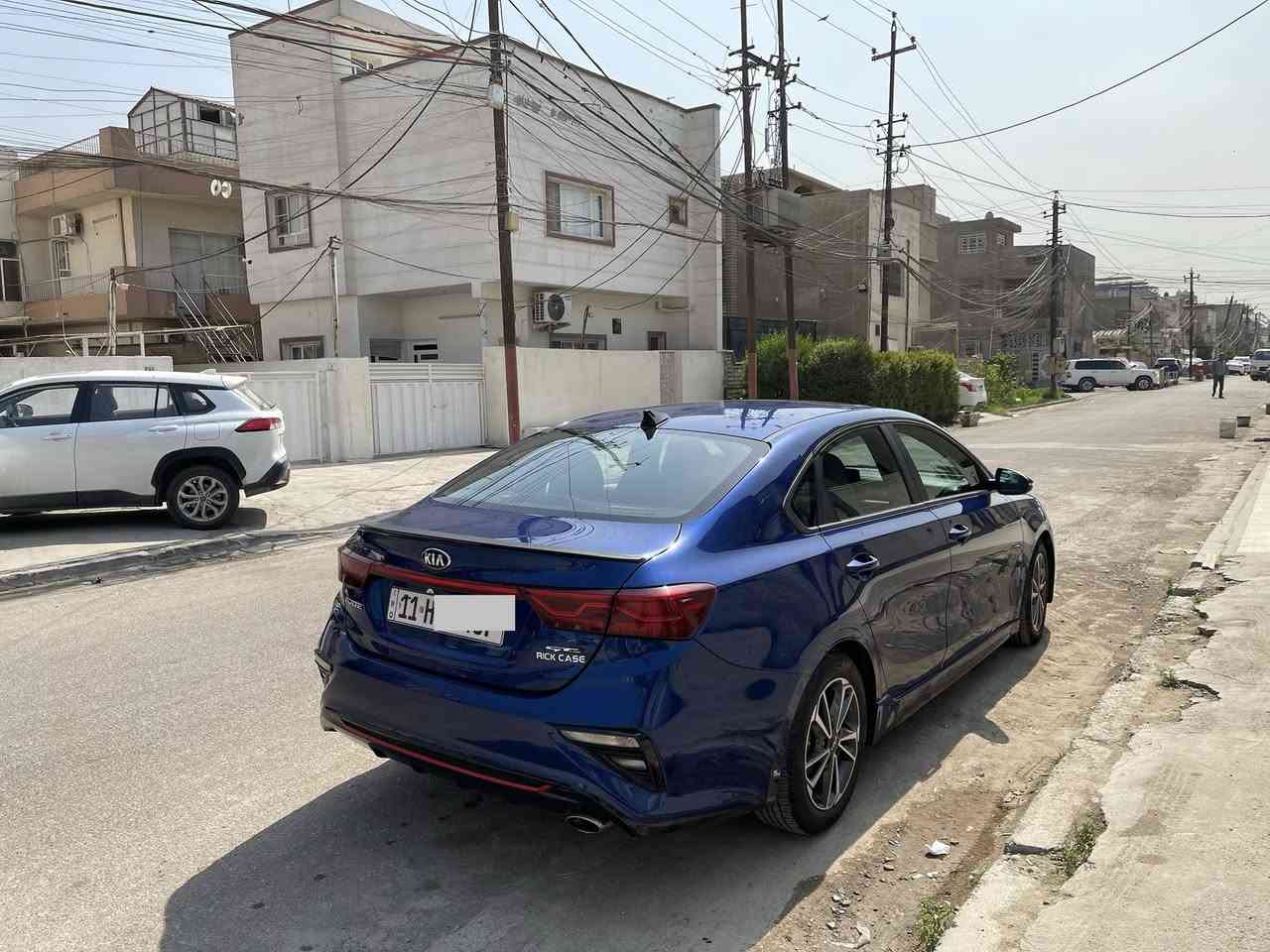 فورتي 20 جيتي لاين فول حادثهه باببين جهة السايق وانطخت بنفس المكان السعر 130 ***********
