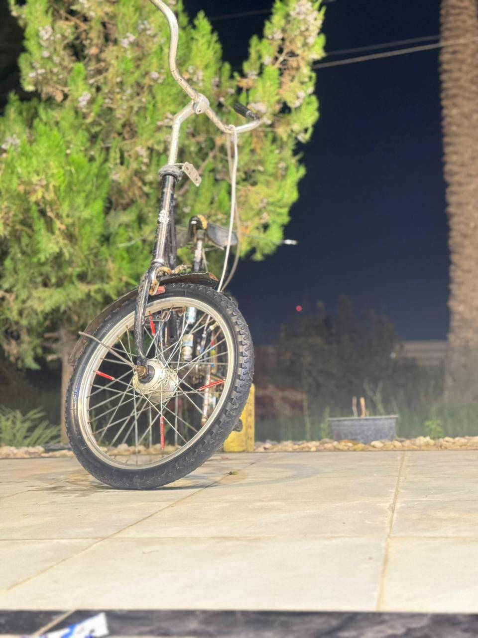 السلام عليكم بايسكل للبيع السعر ٤٠ وبي مجال بي فقط بنجر التاير الخلفي هاذا رقمي *********** مابي واتساب
