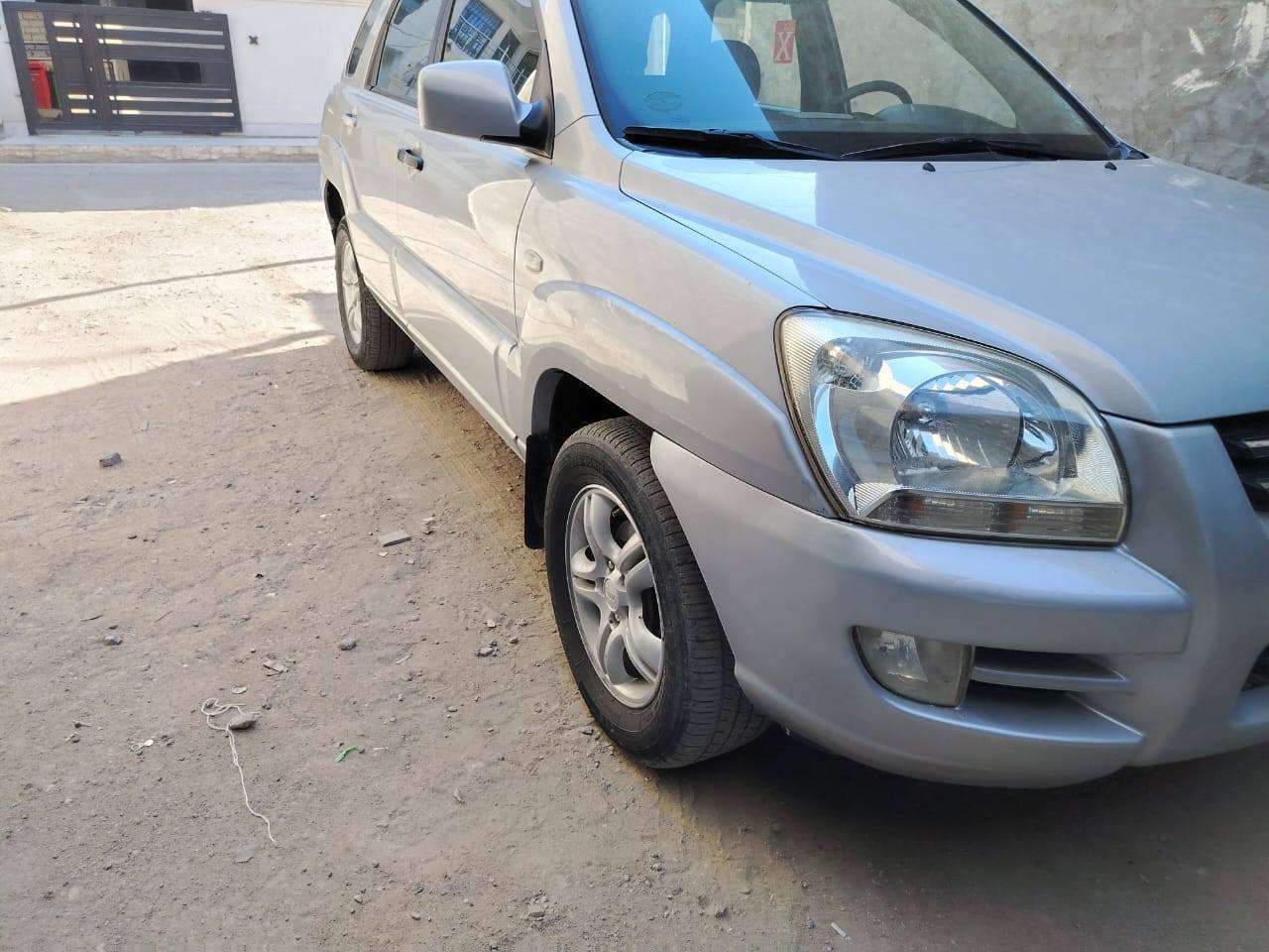 كيه سبورتج ٢٠٠٨ رقم شمالي جديد باسم عربي هزة جديدة لحد ٢٠٢٧ سيارةمكفوله كفاله عامه لا حادث ولا صبغ سيارة جديدة بمعنه الكلمه داخل جديد على بلاد والخارج احله تخم تاير جديد تبريد شغال مكينه وكير مكفول لابخار ولا صرف مكينه ٢٧٠٠  ٦سرندر عزم وتراي وتبريد توب سيارة بدون صبغ ولا بارد سيارة بلاديه العنوان بغداد الكرخ حي الجهاد السعر ١١٨ وبيهه مجال أو مراوس ***********
