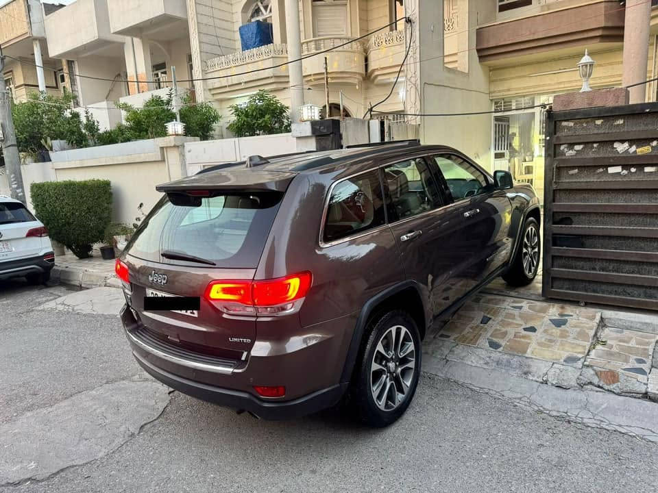 جيب لا ريدو ٢٠١٨خه ليجي مكفولا كفالا عام 
فول فول ماسه فات ￼
مكان سيارا اربيل 
سيارا اسمي رقم سنوي ٢٠٣٠ جديد 
ماشيه ٩٠
م***********واتس فايبه ر موجود
