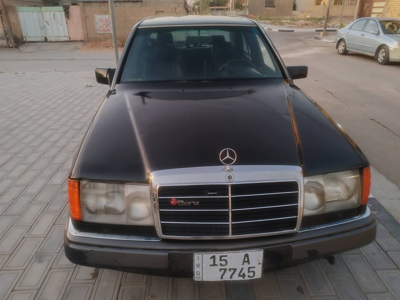 سلام عليكم مارسدس دب موديل 91مكيينه ياباني مكينة وكير جدد تبريد ثلج غرفة جلد سياره نضيفه سعر 48وبيها مجال ***********
