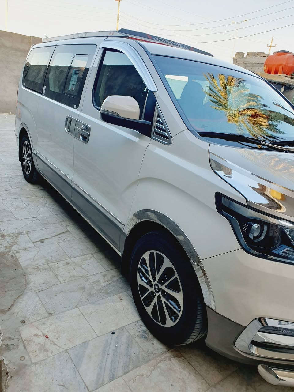 السلام عليكم ستاركس 19 اصل سنويه وبليتهViP كفاله عامه من كل شيء ما عدا المحرك تعبان السعر 3٫35 مكان السياره بالبصره
***********
