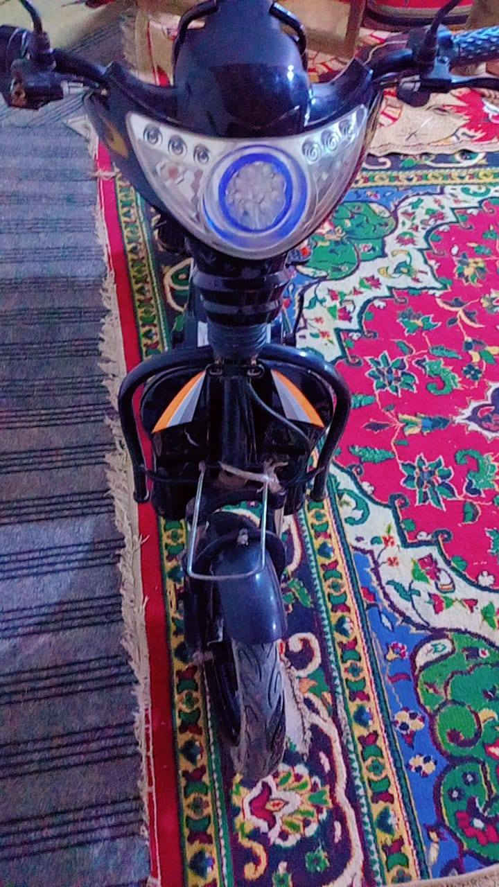 دراجه شحن للبيع دراجه بدون بطاريات ما تشتغل دراجه السعر 150 وبيها مجال عنوان  ***********
