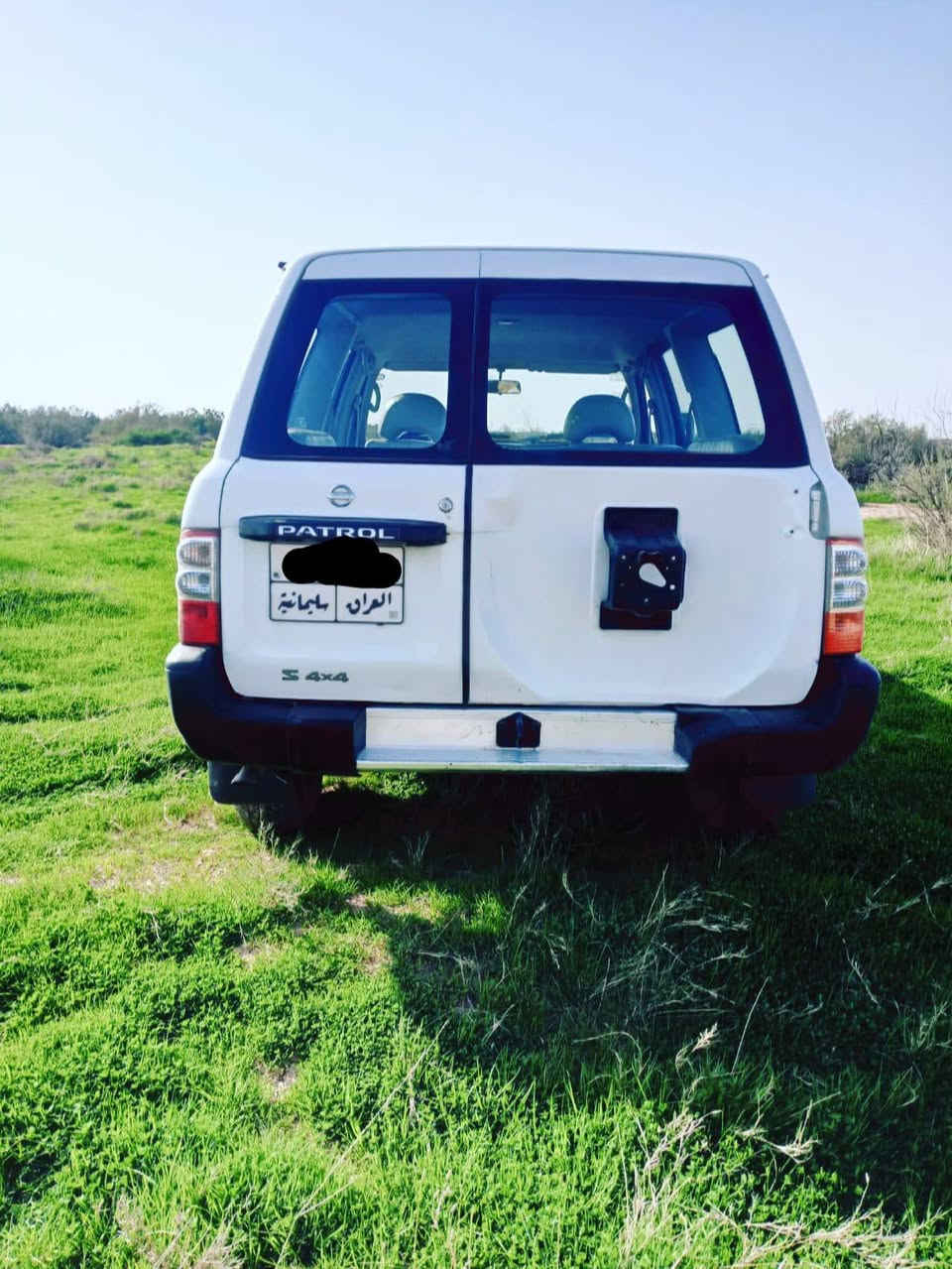 باترول 2002
نضيفه تبريد شغال فورويل شغال 
سياره جاهزه نضيفه
ديالى بلدروز 
السعر خاص
***********
