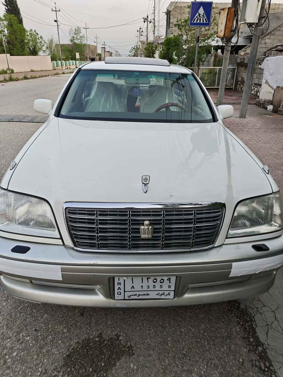 مەلیکە مووس دیفور گەورە 175
دوو دوکمە 
کامل جوانکاری
ناوزەرد
بئ بویاخ تەنها شوین موسی بویاخە
کامل سیرفس کراوە
بی تەقەو رەقە
بئ دەعمو لیدراو
مەسرەف بدوزەوە بەدلی خوت پارە ببرە
سەیارەکە بئ کودە کودی نیە یەکسەر کودی بوبکە بەناوی خوتەوە✅📦
سیعری46گەلاو مەجال📦✅
***********
