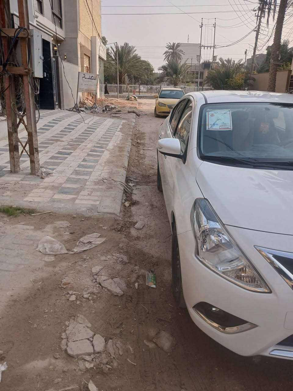 سياره صني مصري 2025ماشيه 10الف و900مكفوله كفاله عامه السعر 125ورقه وبيه مجال بسيط ***********
