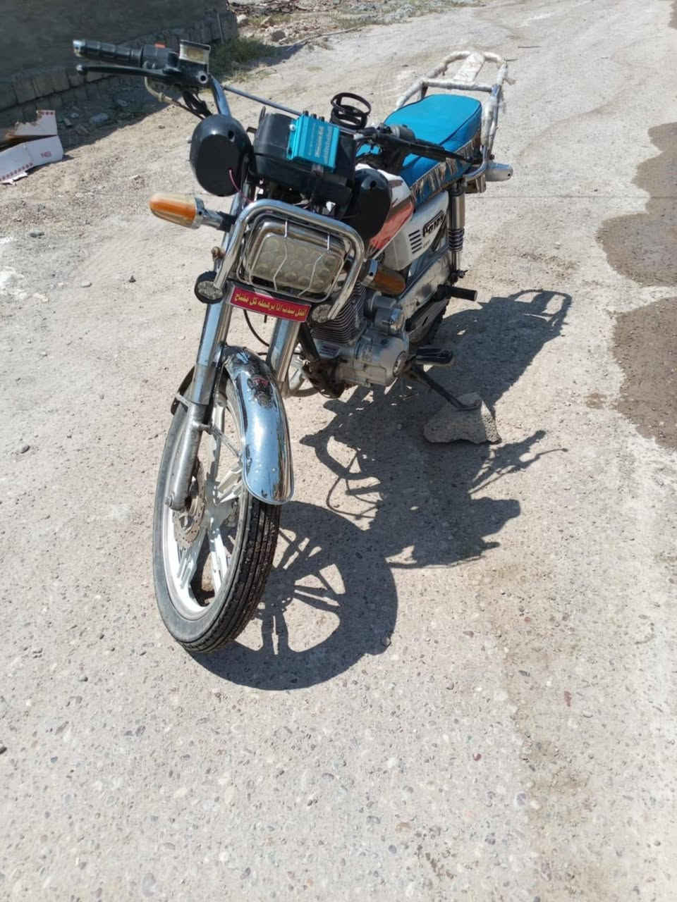 سلام عليكم جني 21محرك 200
نضافه فوول نشاط معدل 
محرك مفتوح مبدل ولف واحد
كهربائيات شغاله ادرع موجود 
السعر 350ويرهم مراوس بسيفان؟*حسب القناعه
***********
@إشارة
