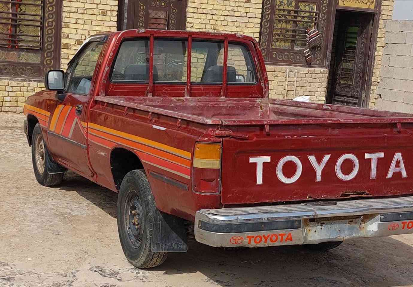 تيوتا موديل 93 كفاله من الصبغ مكينه و كير جيد جدا رقم بغداد مشروع وطني بسمي للعلم فقط الوحات موجوده بالمرور بس اروح اشدهن هذا الاسبوع سياره كلش حلوه بس محتاجين ابيع مستعجل السعر 50 وبيه مجال *********** اتصال على هذا الرقم
