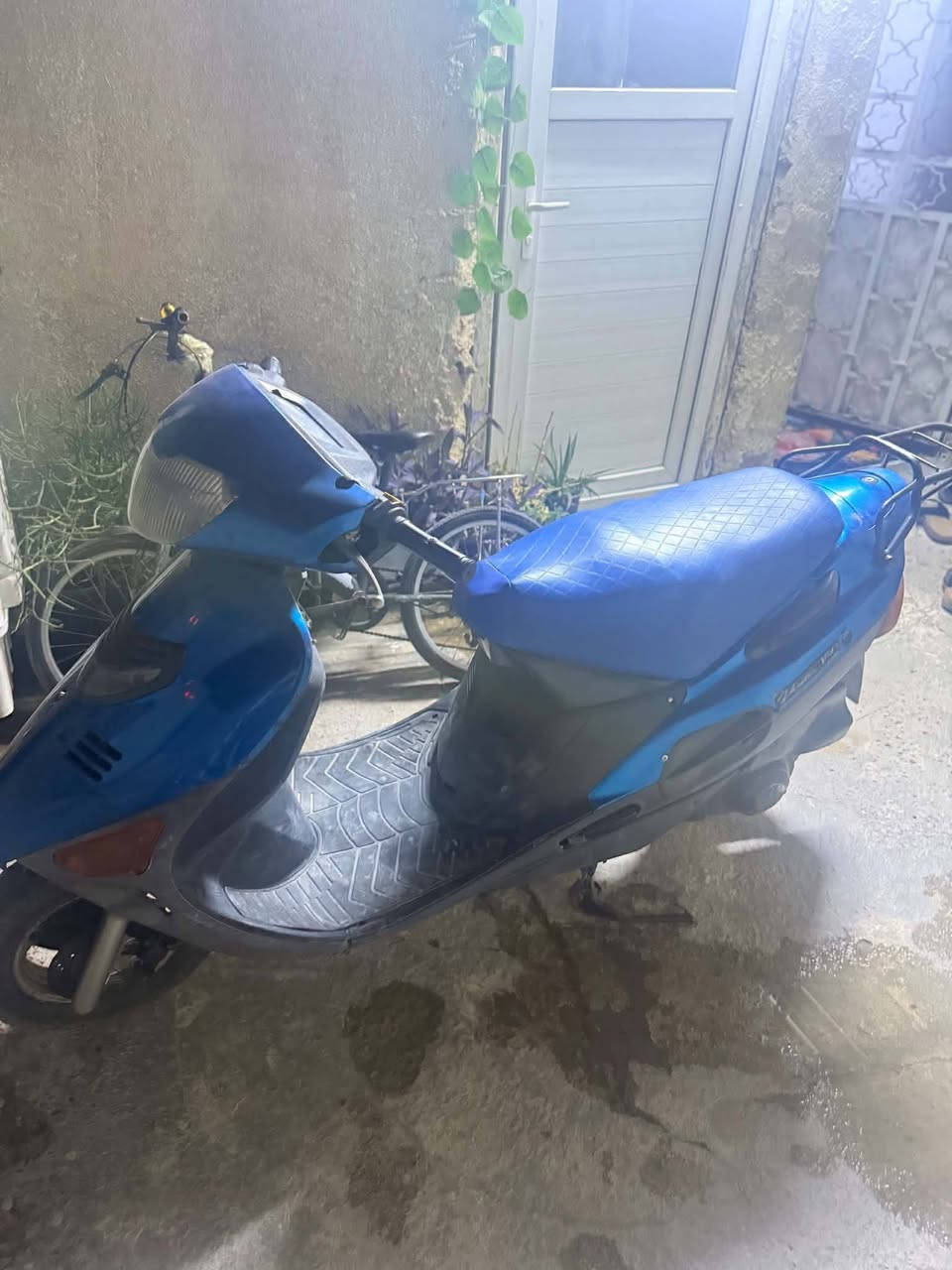 ساسوكي فكستار مكينه 150cc السرعه 100 دراجه مجفته تجفيت مضبوط مكفوله من كلشي دراجه عليه ادمه من التاير لتاير مابيهه اي نقص 
للمراوس فقط مكلف بالنشر التواصل مع ابو امير الكناني مكاني بغداد البياع


**إذا كنت صاحب هذا الإعلان وتريد حذفه لأي سبب، رجاءا أرسل رسالة إلى الدعم الفني**