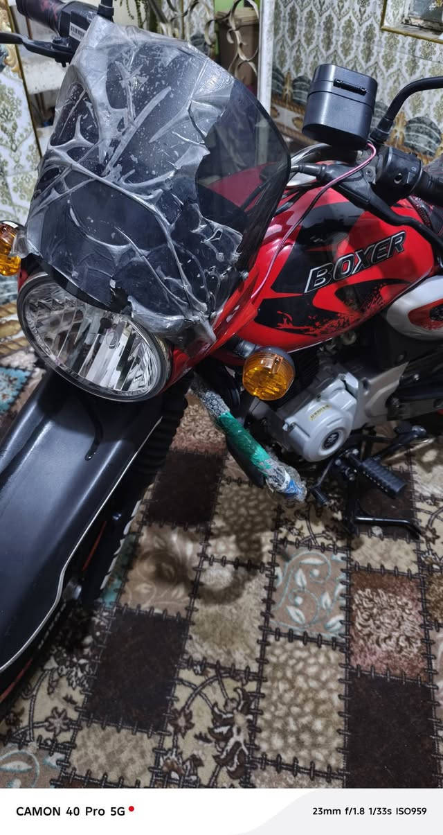 من رخصت الادمن
دراجه من النوادر ماشيه 26الف موديل نهاية22
عمر الدراجه 3سنوات وشهرين الرقم بغداد  باسمي
الدراجه على وضع الشركه محرك مامفتوح تاخذ الدراجه وتفحص وفلوسك مرجوعه 
يوميه امشي10كيلو روحه و10جيه من البيت للمحل
يعني مداريه ومامتعوبه السعر مليونين ونص 
الدراجه عل ايدي وحتى ماطالعه بالشمس ادخله بالمحل رقم *********** تعجبك اتصل ماتعجبك خلي تولي. . العنوان الاورفلي نهاراا سبع قصور ليلا
