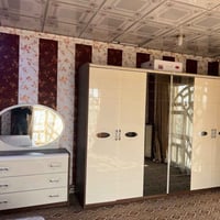 غرفة جديدة • استعمال شهر • مع الدوشك