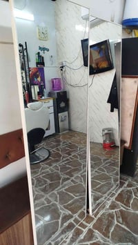 للبيع مرايات عدد ثنين سعرهن ٥٠ الف العنوان الشعب العقاري متوفر واتساب ...