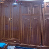 غرفه للبيع تزكام درجه خشب ثقيل ٦ ابواب نظيفه كلش  بسعر مناسب  07716092...