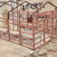 محجر للبيع كامل ملحقات  هوك+باب +اقواس  والجادر موجود ونضيف السعر 350 ...