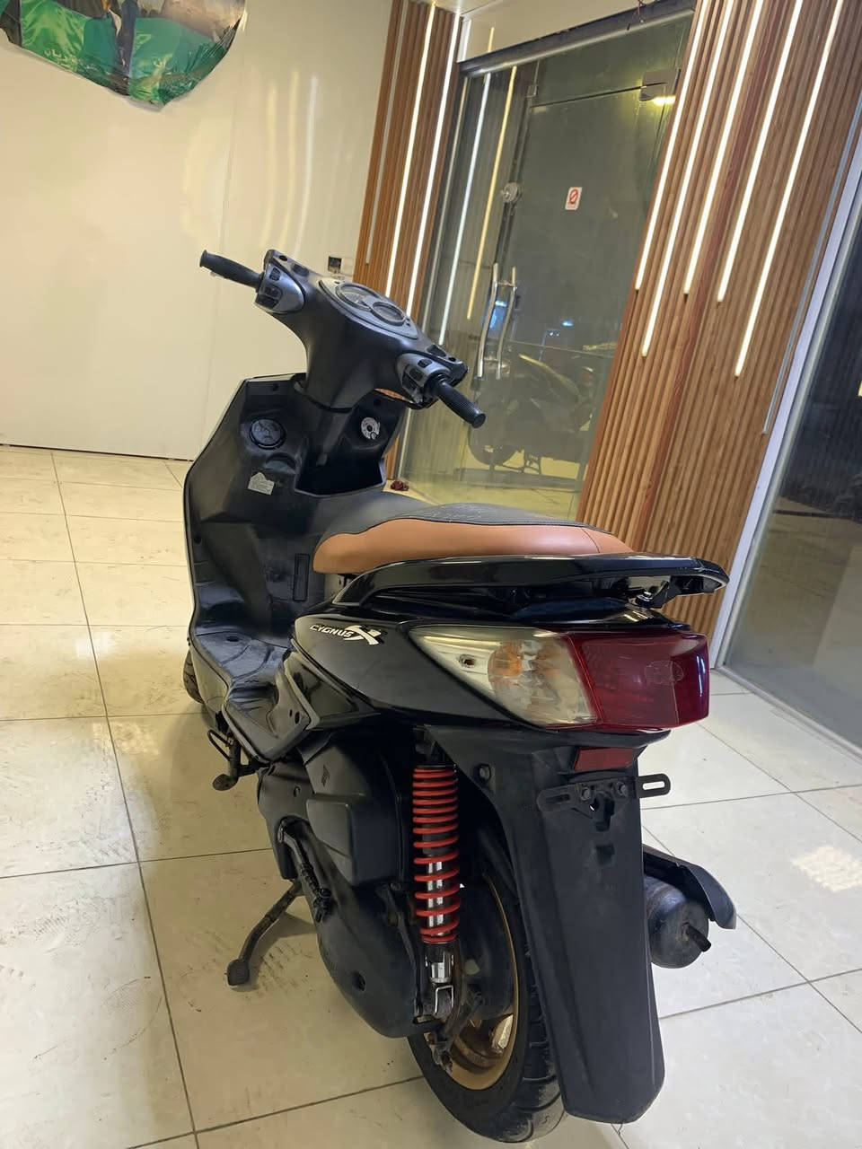 سلام عليكم سكنس فحل بلادي
سعر 800وبيهه مجال بصيط 
العنوان الامين الثاني 
الاستفسار ر***********
