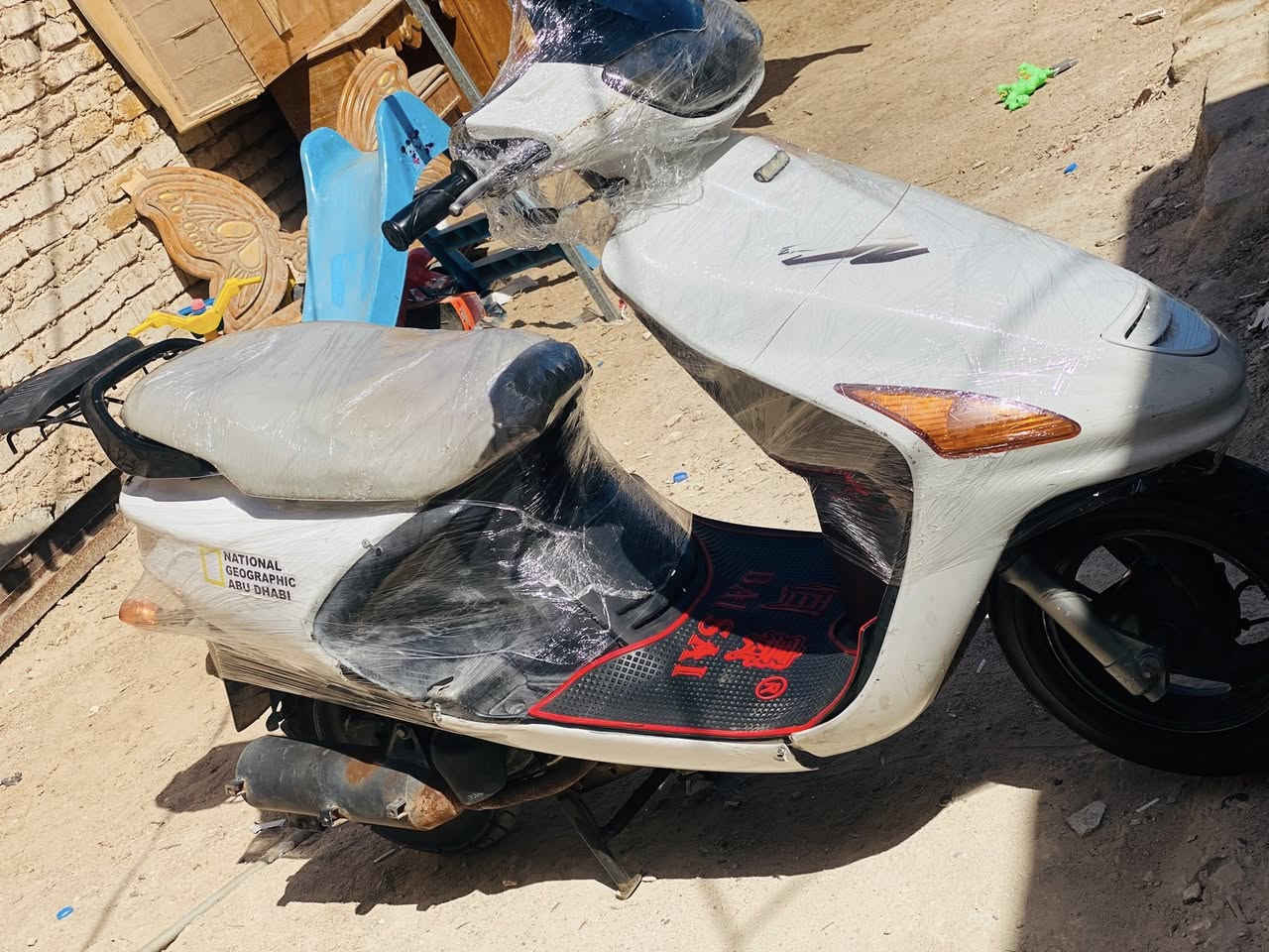 السلام علیکم خواتي دراجة فحل البيع كلشي ما عايزها اشغله وتتوكل عنواني نجف حي الجزيرة السعر 400 قفل رقم جهازي ***********
