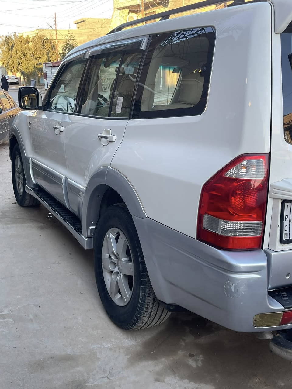 باجيرو خليجي 2006
كفاله السياره 
رقم بغداد الجديد سنويه لل 2027
تخم تاير 
كير ومكينه كفاله  
مكينه 3800
عليها ادامه كامله سياره جاهزه مو كل شي 
زنون عالي وناصي اصلي 
مكان بغداد ابو غريب 
تواصل ‭0787 343 9746‬
سعر 95$ 
سونار مع الصور
