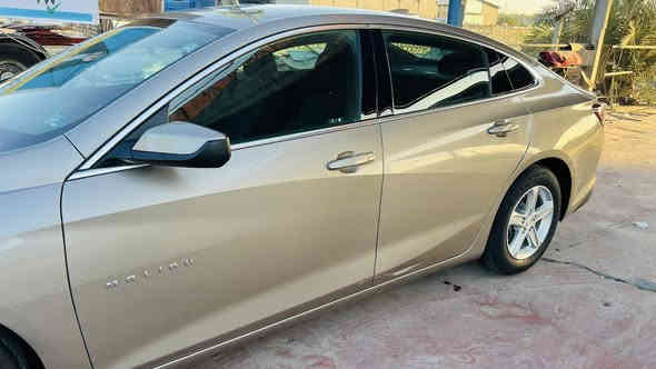 السلام عليكم
ماليبو فىة Lt 2022 جديدة كلش لوك
حادثها طعجة صغيرة بالجاملغ الامامي
مال السايق ومصلحة بارد

محرك ١٥٠٠ تيربو
بك لايت لد
تبريد مناخي منفصل
جنطة قاصة
شاشة كار بلي
هند بريك بصمة
تخم تاير وباتري جديد
اوتو ستوب
كشن. كهرباء
فول تحكمات ستيرن
ويل كب
زجاج فوتو
حجر بيئة بلادي
مقاعد هيترات
بصمه تشغيل وابواب وصندوك
تشغيل عن بعد 
لد امامي خلفي 
بجم كبس شركه 
شرط برغي ممفتوح بلسياره 

السعر ١٣٠$ وبيها مجال
للاستفسار
***********
