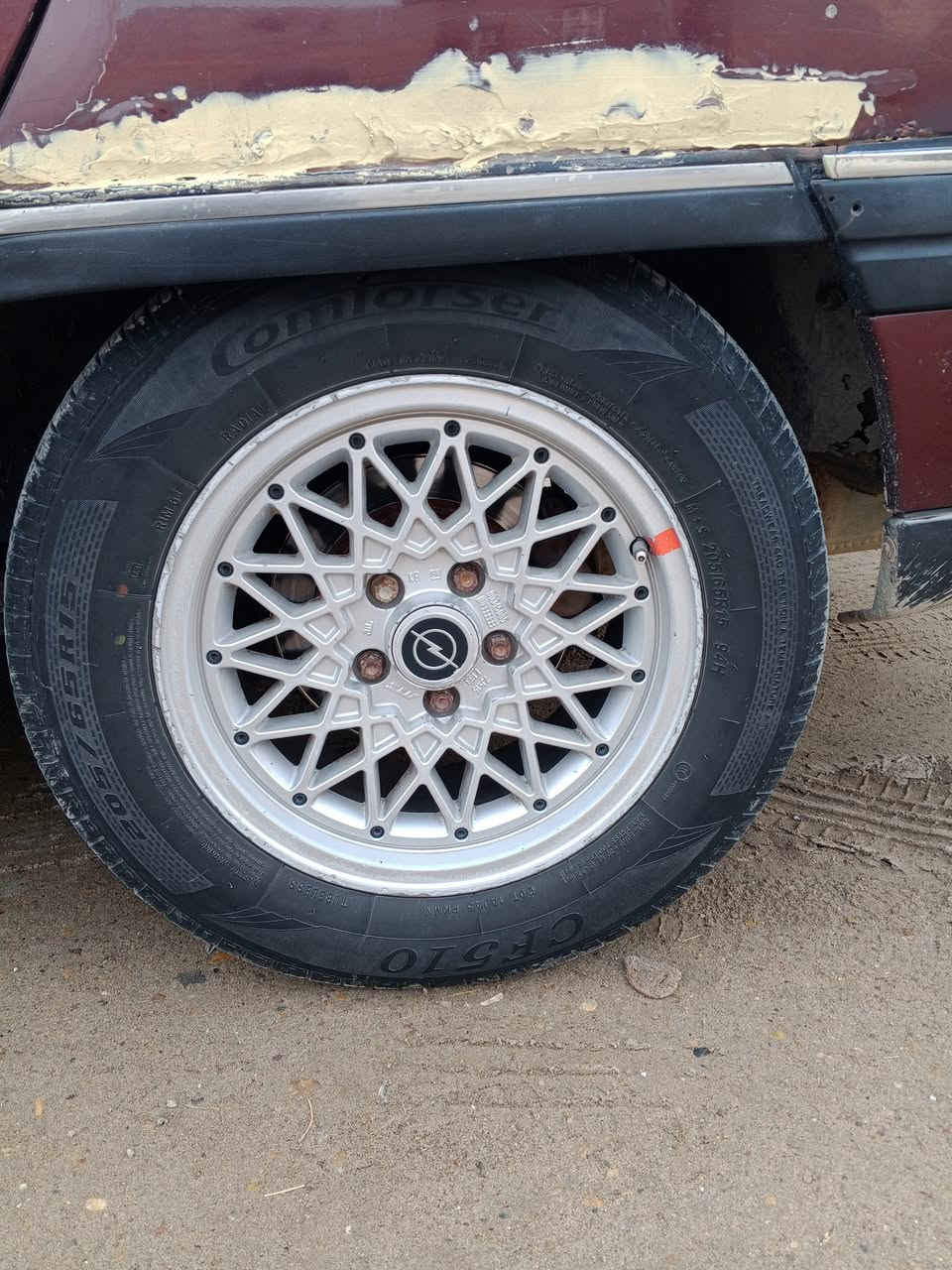 سلام عليكم اوبل اوميكه 91 موديل رقم انبار تحويل مباشر 
***********
السعر 17وبيه مجال بصيط
