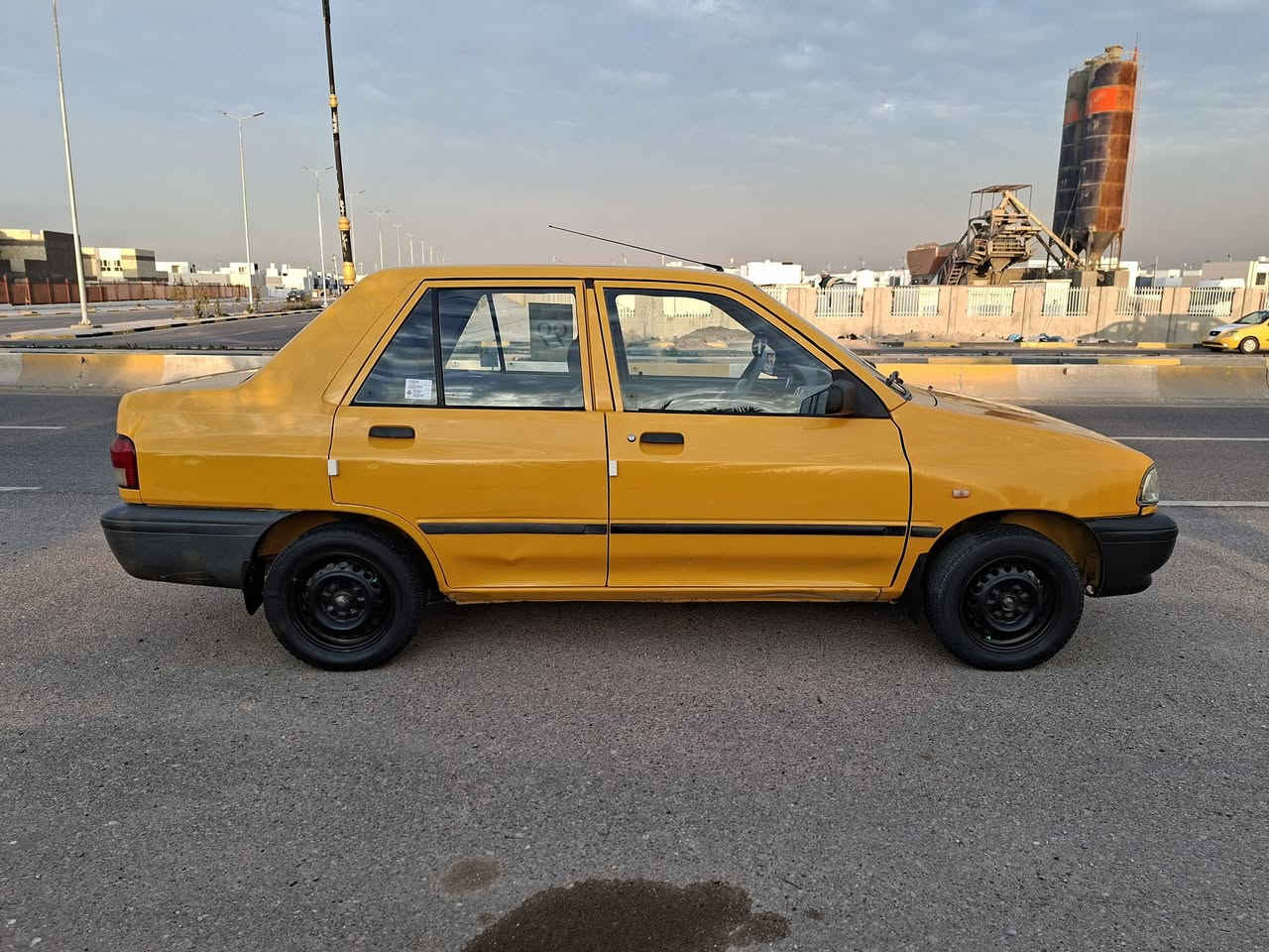 سلام عليكم سايبه موديل 2018 رقم كربلاء انكليزي سنويه لغايه 29 مصفره هيئه وغرامات كير ومكينه جدد تبريد وتدئه شغالات حداديه جديده كهربائيات كله شغاله تخم تاير جديد سنتر لوك السياره جاهزه مابيه اي نقص السعر 43 مكاني كربلاء للستفسار الاتصال برقم ***********
