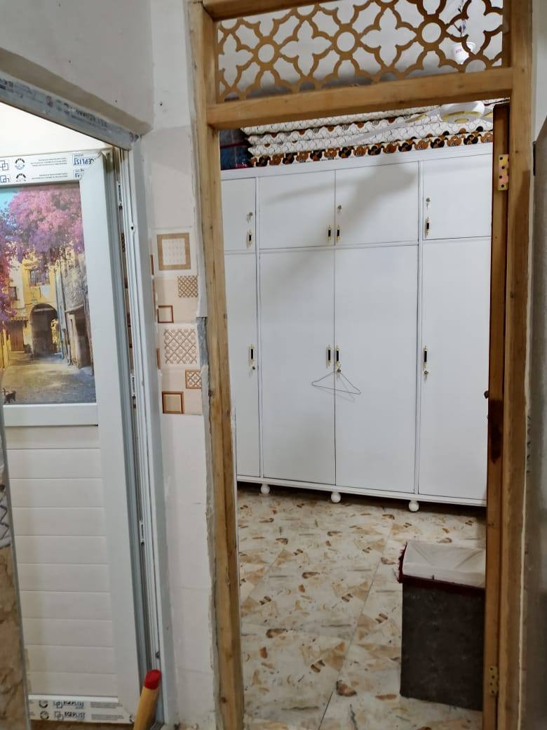 بيت الايجار مساحته ٦٠ متر مكانه بالحر فرع مجمع الذهبي غرفتين واستقبال ومطبخ وصحيات خارجيه وحمام داخلي
*********** الاستفسار اتصل ماموجود ع الفيس
