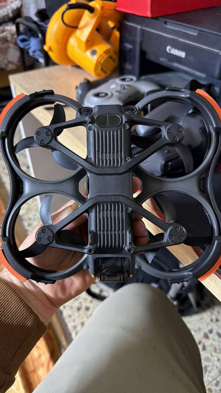 السلام عليكم درون افاتا ٢  للبيع مع جوستكها وموشن ونضاره و٣ بطاريات نظافه ٩٩٪؜  مابيها نقص وكارتونه موجوده 

مكاني بغداد المدينه ***********0
