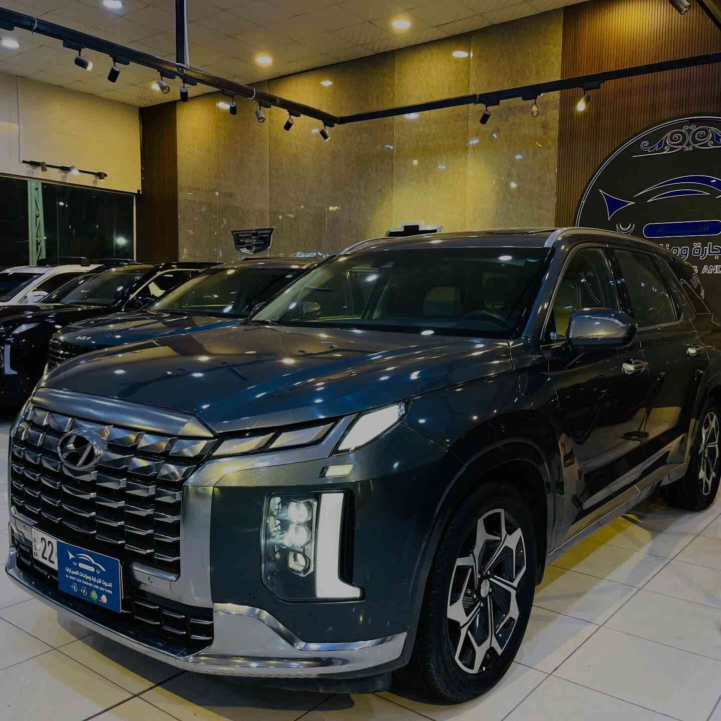 بسم الله ما شاء الله توكلنا على بركة الله.
#الحوت_لتجارة_ومزادات_السيارات 🇮🇶 
______________________________________
#اعلان_بيع_سيارة
🔷السيارة : هونداي بالاسايد كاليكرافي🔥
🔷سنة الصنع : 2022
🔷اللوحة : اربيل
🔶السعر : 308 ورقة
🔷الضرر : تبديل وصبغ البنيد فقط. (صور الضرر مرفقة بالاعلان)
🔷ضرر الايرباك : ستيرن ودشبول.
🔷رقم الشاصي : KM8R7DHE6NU454291
______________________________________
🔷المواصفات : 🔥
🔹حجم المحرك 6 سلندر 3.8L 
🔹عداد المسافة 29 الف ميل 
🔹كاميرات 360 درجة
🔹رادار امامي وجانبي وخلفي
🔹تنبيه الخروج عن المسار
🔹حساسات امامية وخلفية
🔹كراسي جلد ابيض 
🔹فتحتين سقف
🔹سقف شمواه
🔹اوتو هولد
🔹 تحكم ستيرن جهتين
🔹ويل كب حجم 20 انج مع اطارات بحالة جيدة
🔹لايتات LED بالكامل
🔹شاشه تحكم بالايعازات
🔹سستم الصوت harman/kardon
🔹تبريد وتدفئة الكراسي الامامية
🔹تدفئة الكراسي الخلفية
🔹الكراسي كهرباء
🔹ميموري كرسي السائق
🔹بردات خلفية
🔹جنطة كهرباء
🔹بصمة ابواب وتشغيل وتشغيل عن بعد
🔹مع باقي المواصفات الاعتيادية
————————————————————————
☎️ الاتصال :
***********
***********
📍النجف الاشرف - المدينة المائية - مقابل حي الجامعة.
