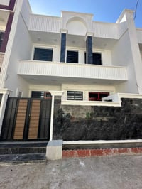 ‏‎ بناء طابقين  حديث 120 متر ‏‎  يحتوي البيت. على 3 نوم- -استقبال -حما...