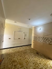 بيت مساحه 100متر معزول فوك على الجوه  مكان البيت الدوره خلف المستشفى ا...