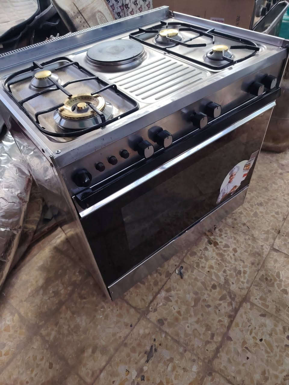 للبيع عشتار الاصلي عالفحص كلة شغال ستيل نظيف  موسع السعر ١٢٥ كربلا ***********
