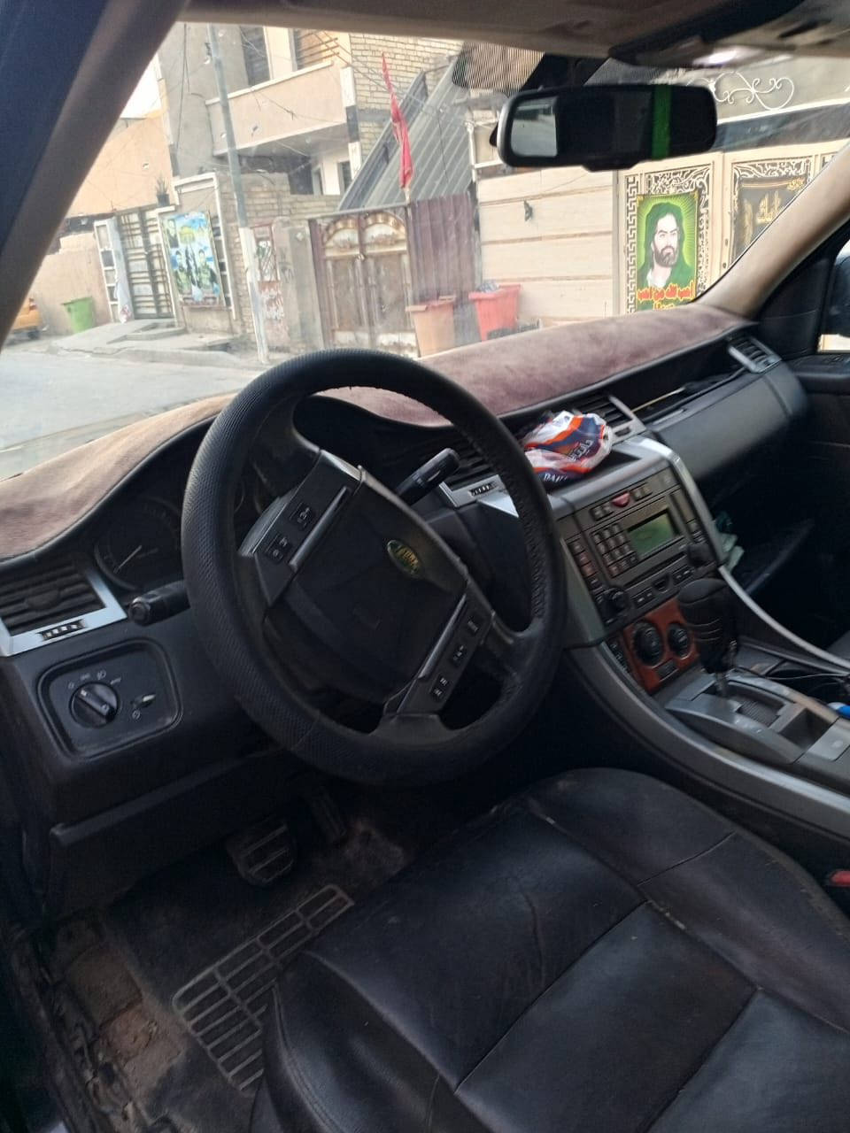 رانج روفر ٢٠٠٦ محدثة ١٣ مكينة ٨ عادي المرغوب
سعر مناسب ٧٠ قفل بيع سريع ابو ٦٨ لا يتصل علي
مصبوغة عام ضرر جاملغ  خلفي جهة السايق 
صبغتها مو هلگد 
نواقصها مشط ستيرن + صدر + تبريد
المكان الشعب حي الجزائر
***********
