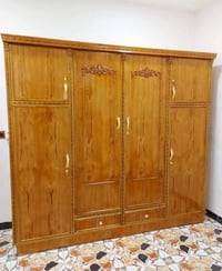 كنتور أربع ابواب السعر 300 الف الحجز على الخاص أو رقم الهاتف 077151859...