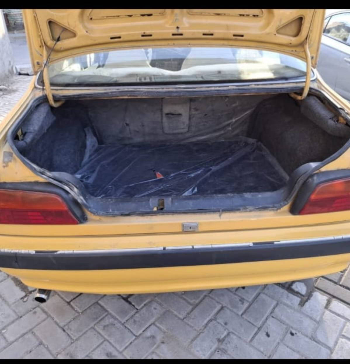 سلام عليكم بيجو بارص للبيع سياره رقم بغداد نكليزي هزه قبل شهر كيرومحرك وكسن كفاله السياره لاتنقص ولاتبخر خير من الله تراي وين ميعجبك السياره بسامينه بيه طخه بصيطه بل جاملق الايمن ول باقي كفاله السياره سعره 44 وبيه مجال ***********
