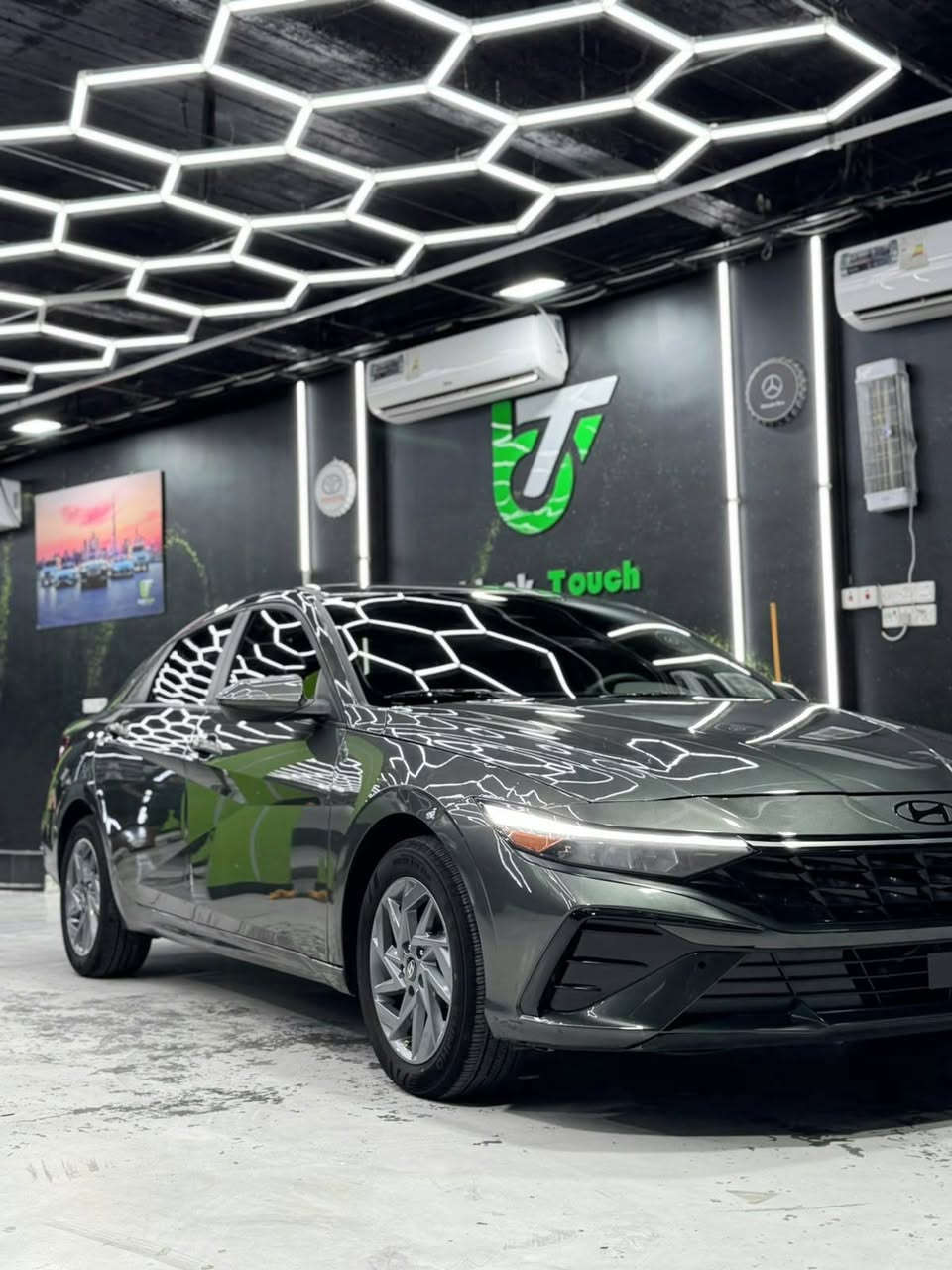 النترا 2025 هايبرد الشكل الجديد  
لون مميز جداً نظيفه بدون نقص  بالاوقع اجمل من الصور 
وارد امريكي دخول جديد حادث بدون دواخل بدون تبديل  البند راجع نفسه ودعاميه نفس لون ماشيه السياره 14 الف فقط  
السعر 163 ورقه مرقم بغداد للستفسار الاتصال على الرقم ***********
