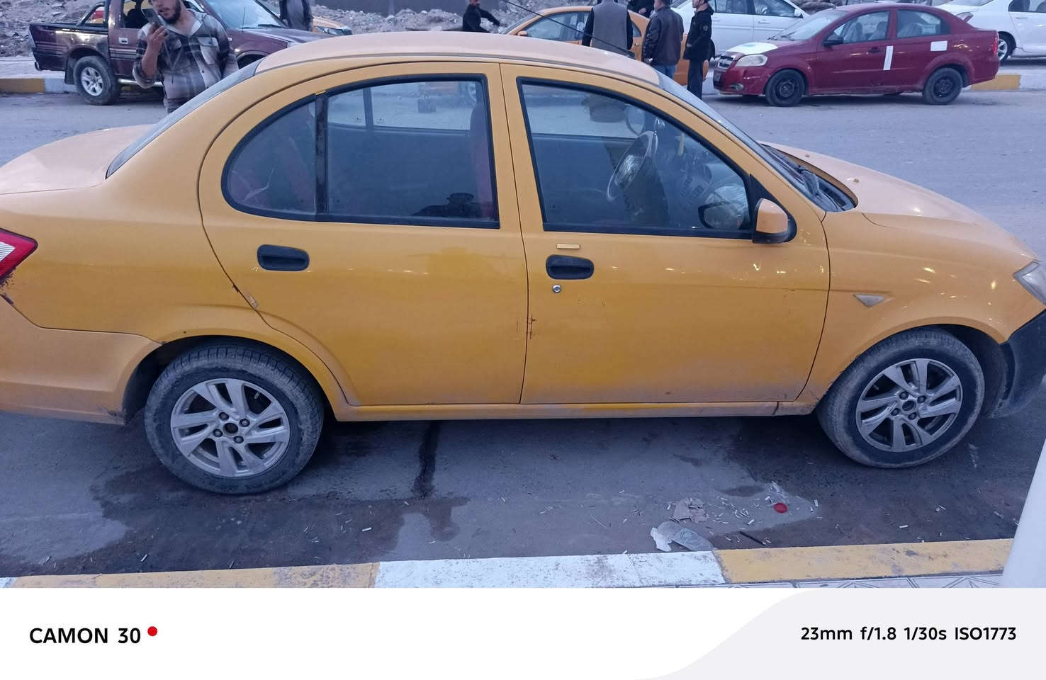 سياره ساينا صفره للبيع أو المراوس بسياره خصوصي حسب القناعه سياره موديل 2020 حره مداور ثاني يوم
مواصفات السياره 
جام كله كهربائي
لايت ماطور يصعد وينزل العدسه 
مانع نزلاق نضام أي بي إس 
سياره جاهزة من كل النواحي حداديه خير من الله
تبريد شغال تدفئة شغاله كهربائيات السياره كله شغاله بيها سويجين واحد ريموت والثاني عادي ملات الشركه الاصليات
السعر 47 وبيها مجال بصيط
رقم الهاتف ***********
