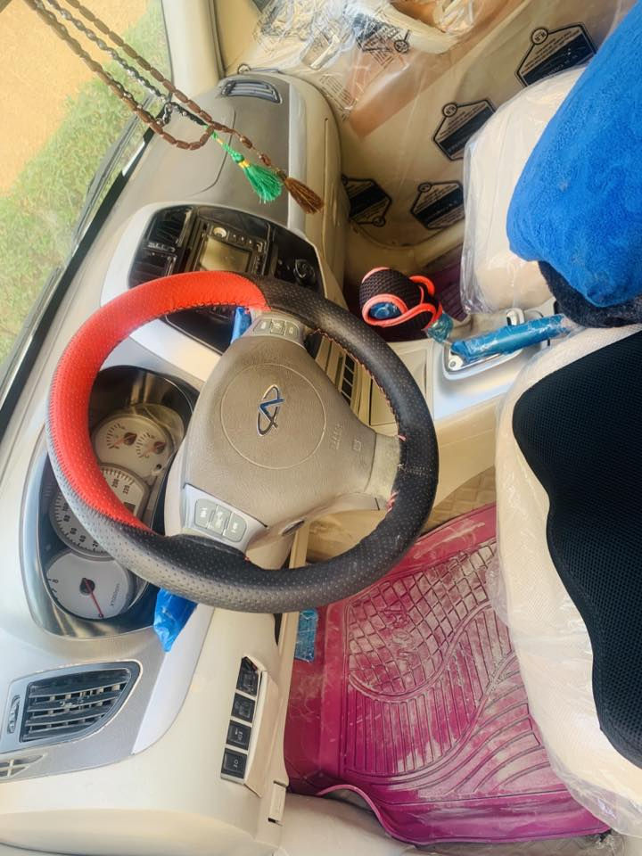 السلام عليكم اخواني تيكو موديل 2012 كير ميكانيك الكير بالكارتون جديد المكينه مجفته تجفيت  ممتاز اروح بيها لدوامي بغداد ديوانيه السياره تبريد شغال. دواخل جيده حلوه مال جناي السعر 53 ابيع مستعجل مالكها بالنجف ورقمها قادسيه *********** اني حالياً في بغداد بالدوام
