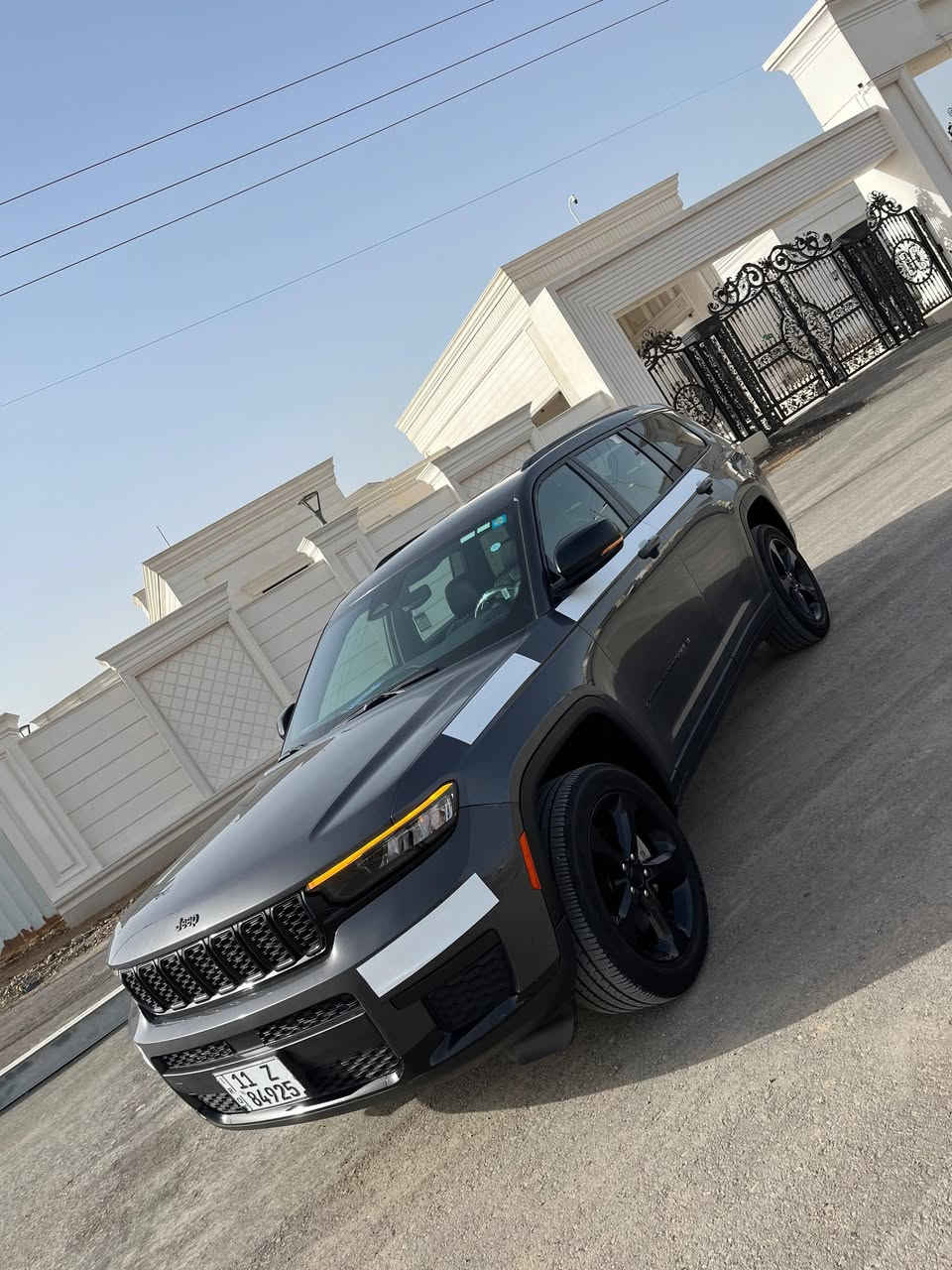 السلام عليكم جيب للبيع موديل 23 حادثها جاملغ فقط بيع مستعجل عندي مريض السعر 190 قفل قفل من الاخير ***********
