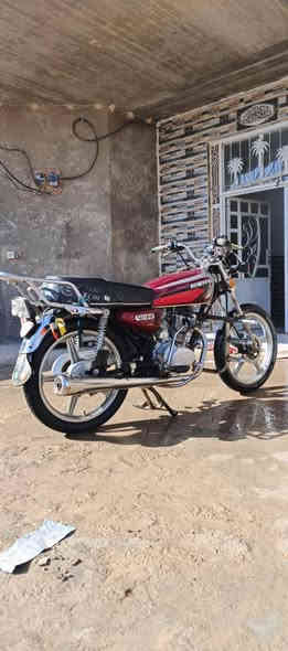 السلام عليكم  ماطور ايراني سافين مودين 2020 محرك وكير شرط يعوزه شغلات بسيطه سعره 475 وبي مجال الاستفسار ***********
